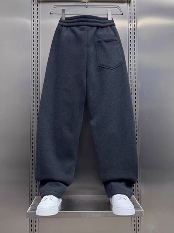 Férfiaknak fleece-szel bélelt, egyenes szabású, casual nadrág, egyszínű
