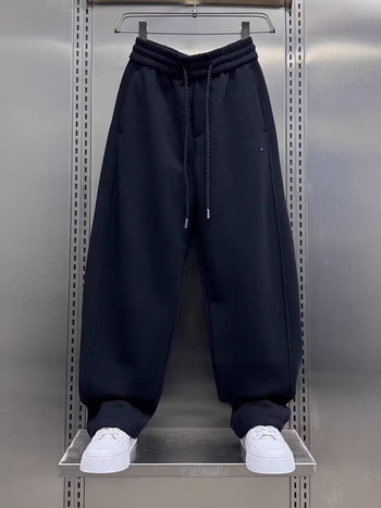 Férfiaknak fleece-szel bélelt, egyenes szabású, casual nadrág, egyszínű