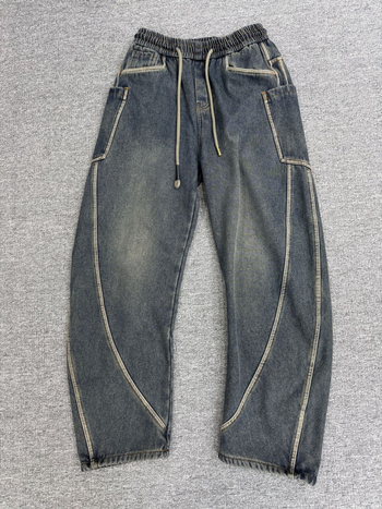 Férfiaknak készült több zsebű cargo farmer, egyenes, lazán szabott fazon, széles szár, pamut-denim