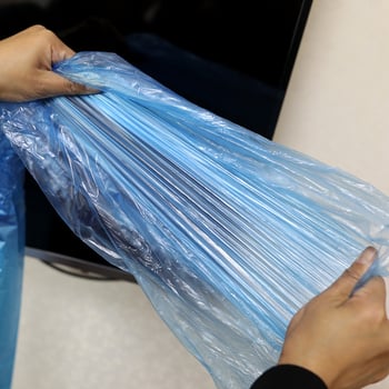 Suno vrećice za kuhinjski otpad debeli, s ručkama u stilu veste, u rolni, srednje veličine, crne boje, 50×60