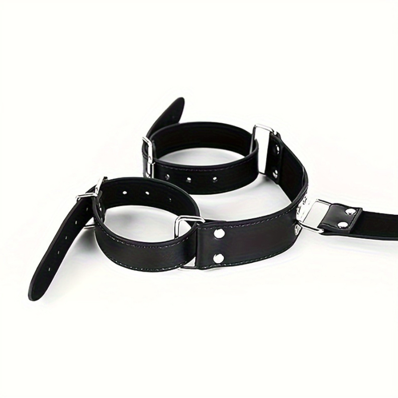 Accesorii din piele cu nituri metalice pentru un look medieval retro