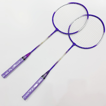 Izdrživa badminton raketa za amatere juniore – pogodna za treninge i natjecanja