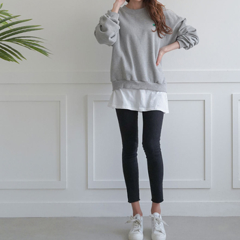 Labavi pamukasti top bez rukava za slojevito nošenje, s otkrivenim rubom, okrugli izrez, japanski streetwear stil