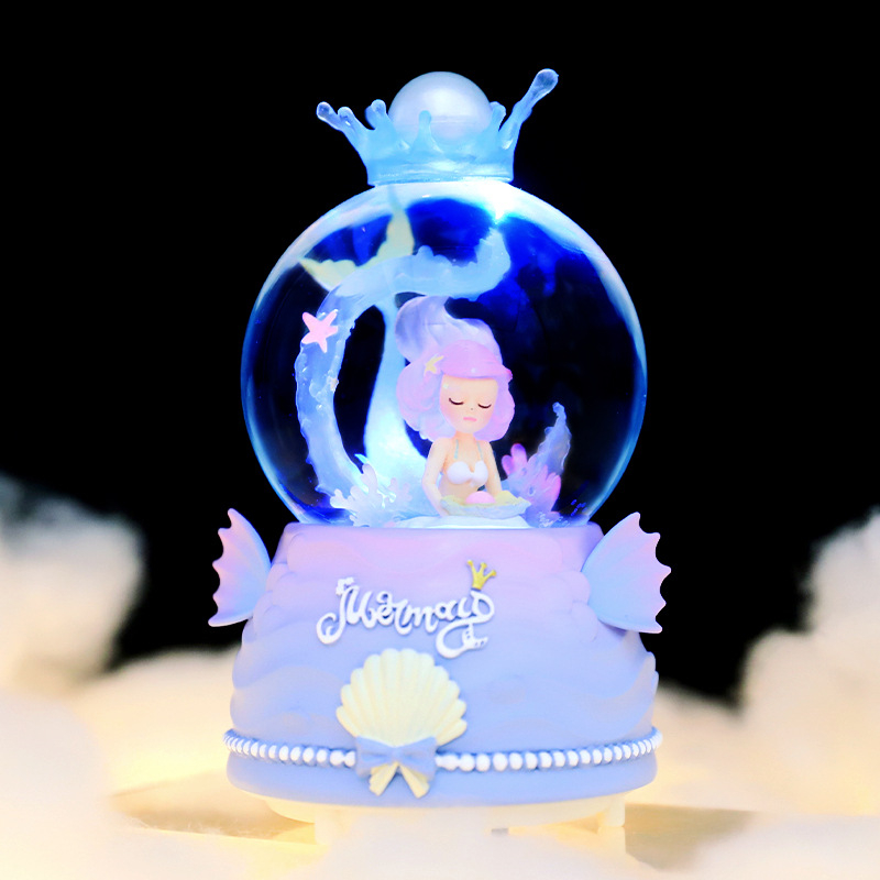 Kristalna glazbena kugla s motivom morske vile i princeze te snježnim motivom, rotirajuća glazbena kutija