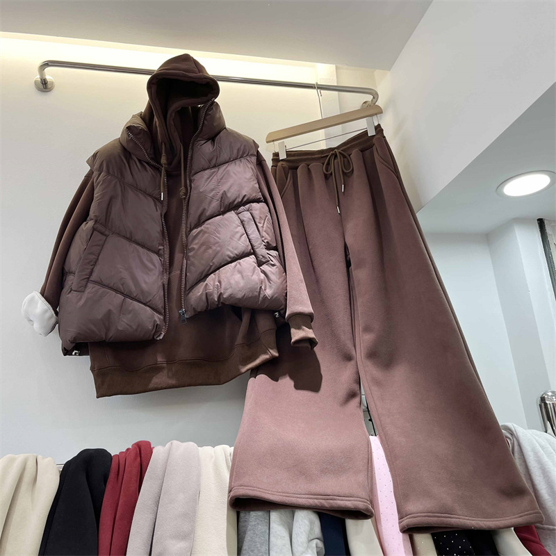 2025 zimski trodjelni set s kapuljom: hoodie s flisom, široke hlače s elastičnim pojasom i pamukasti prsluk