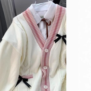 Ženski široki pleteni kardigan s mašnicom i kabelnim uzorkom