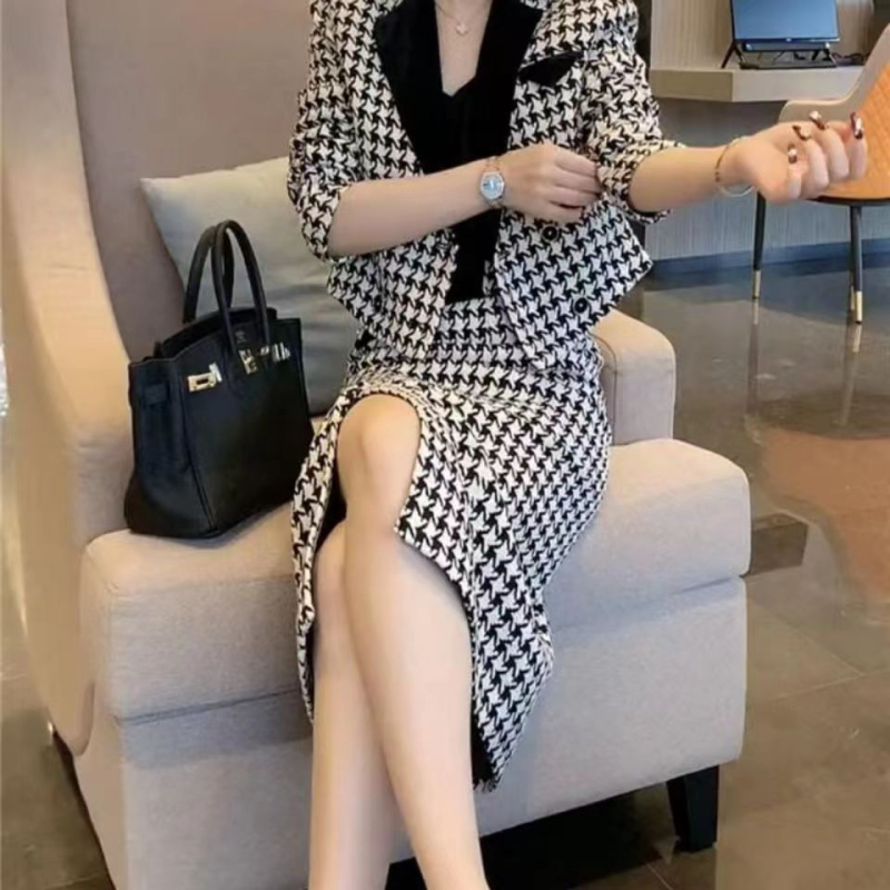 Ženski set s kariranim sakoom i bodycon suknjom, 2026 proljeće-jesen, moderan street style