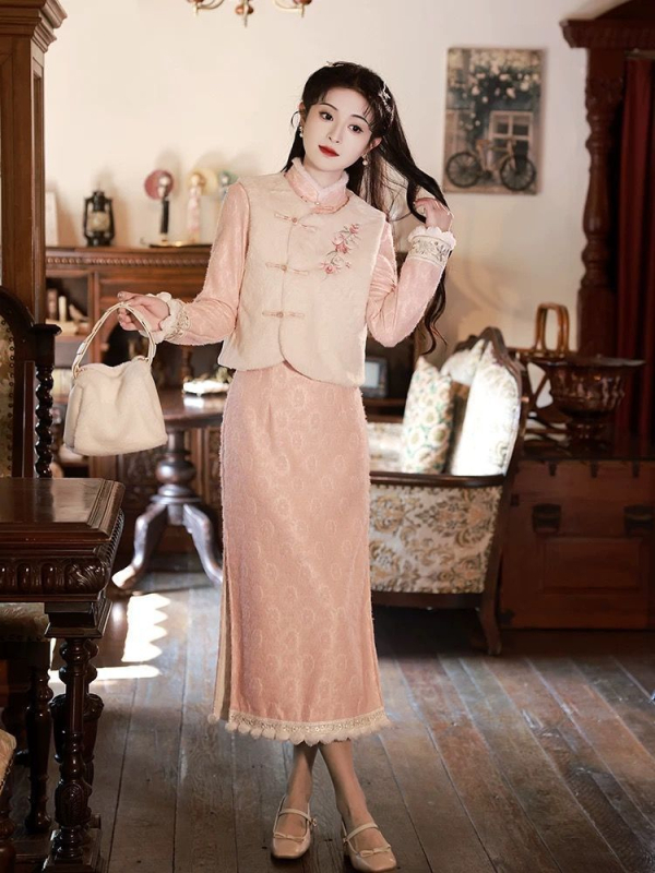Zimski dvodijelni set: haljina s dugim rukavima i topli prsluk, elegantan stil inspiriran kineskim motivima