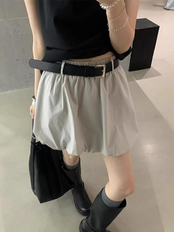 Korejski stil OOTD set: visoka kvaliteta, jedinstven izgled, crni top bez rukava i siva balon suknja za žene, ljeto