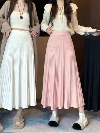 Ženska pletena suknja za jesen i zimu, opuštenog kroja, vizualno oblikuje figuru, plisirana, casual stil, srednja duljina, široki rub.