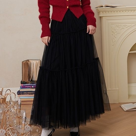 Plus size jesen-zimski dvodjelni set: pleteni kardigan s V-izrezom i puff rukavima te mrežasta suknja, za žene