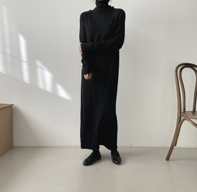Jesen-zima oversize pletena haljina, iznad koljena, A-linijskog kroja, visok ovratnik, dugi raglan rukavi, jednobojna, akril