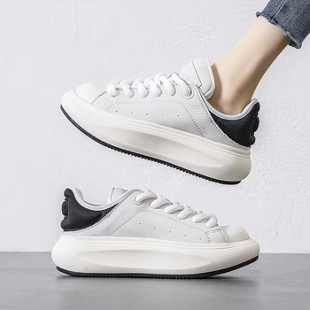 Ženske bijele tenisice od prave kože, debeli đon, svestrane casual tenisice, moda 2025