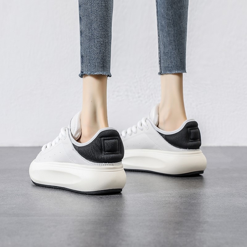 Ženske bijele tenisice od prave kože, debeli đon, svestrane casual tenisice, moda 2025