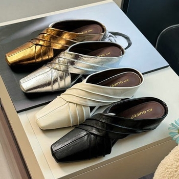 Francia retro stílusú női zárt orrú papucs, klinikus sarokkal, slip-on lazy mules, félpapucs, tavaszi 2026 modell