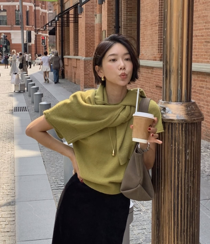 Korejski chic jesensko-zimski trodjelni set: šal, pleteni top s kratkim rukavima i kardigan