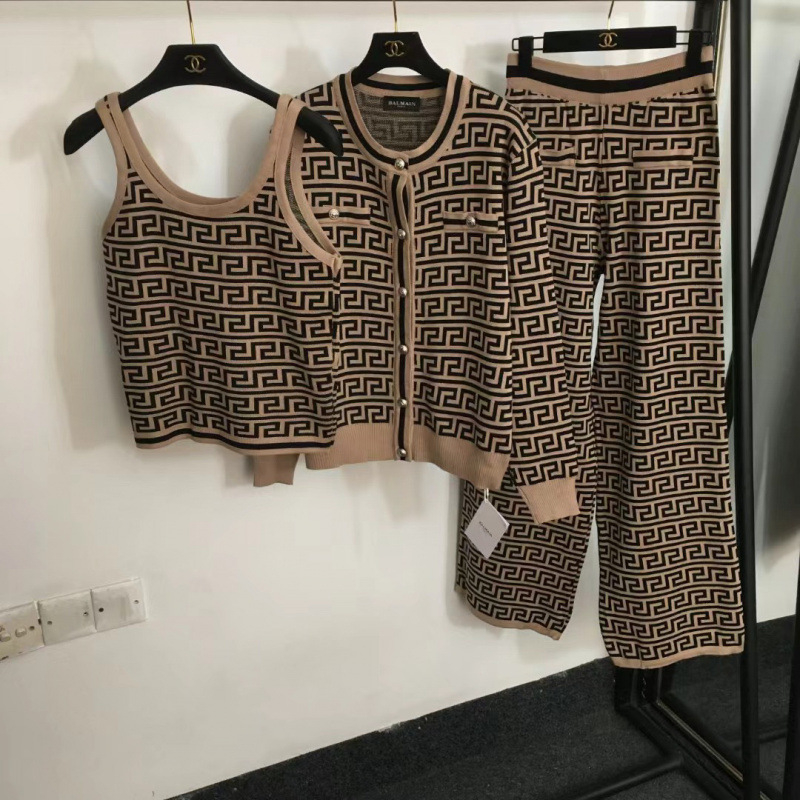 Ženski jesensko-zimski jacquard pleteni set: kardigan, jakna i prsluk, visokim strukom, vitka silueta, široke ravne hlače