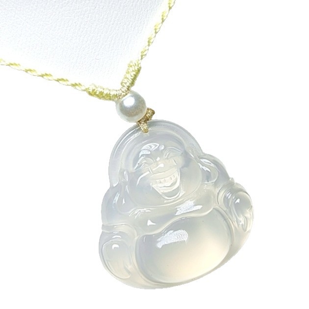 Dvostrani Buddha privjesak od chalcedona, s motivom lista i tikve, finog agat