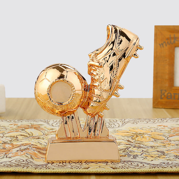 Svjetsko prvenstvo u nogometu: Zlatna cipka – suvenir, trofej za najboljeg strijelca, model nogometnog trofeja za djecu