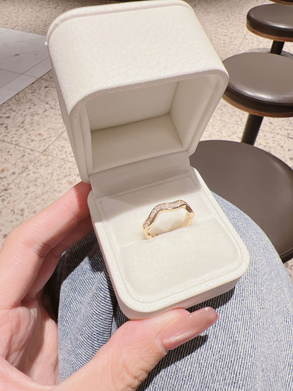 Unisex prsten s podesivom veličinom, cirkon, bakar s pozlatom, geometrijski oblik