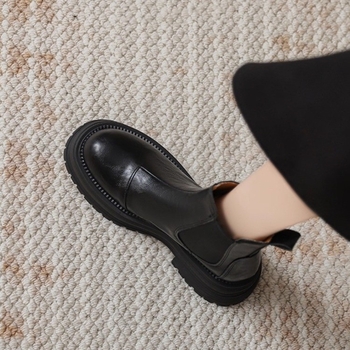 Ženske Chelsea čizme od prave kože s debelim potplatom i povećanjem visine, slip-on, retro stil za jesen-zimu