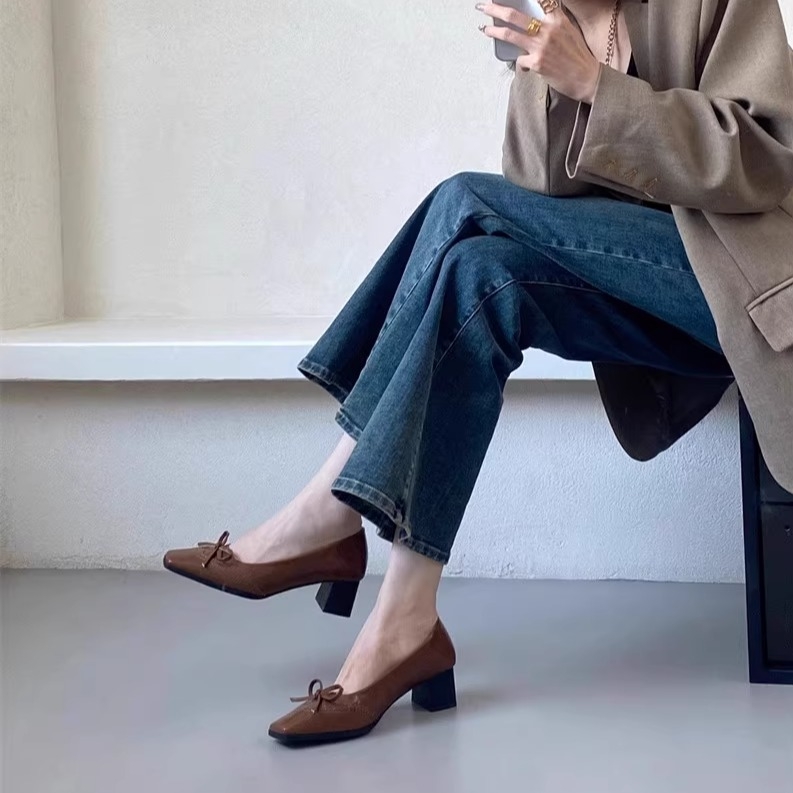 Ženske slip-on cipele s četvrtastim vrhom i mašnicom, gornji dio od mikrovlakana, srednji potpetica, svakodnevna moda