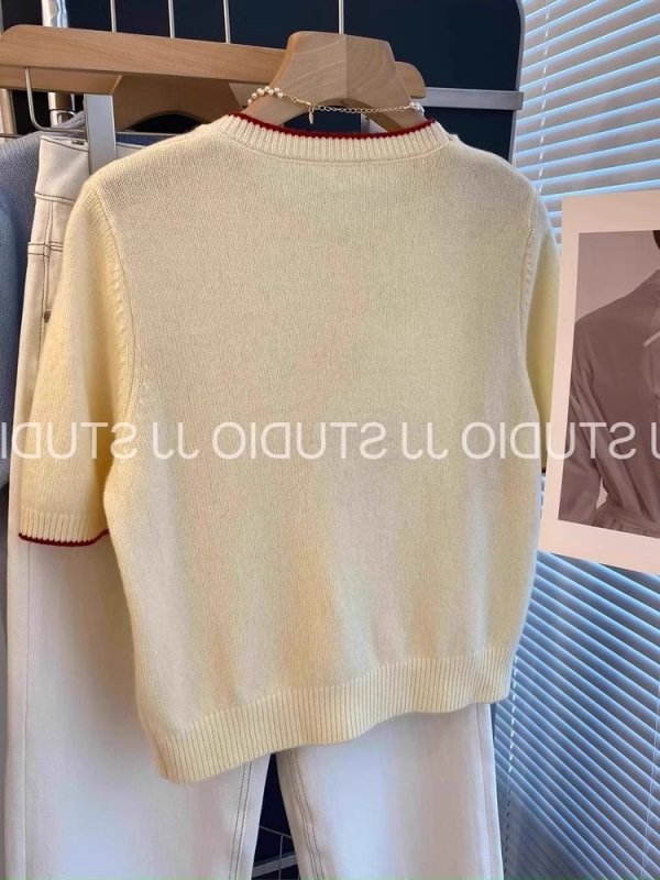 Kremasto žuta ženska kratka rukav pleteni top s izvezenim motivom psa, lagana ljetna ice-silk tkanina, okrugli izrez