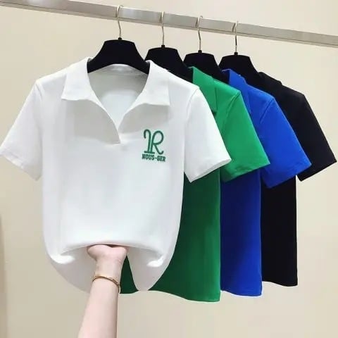 Ženski T-shirt s kratkim rukavima i Polo ovratnikom u Klein Blue, ljetni model, uskog kroja