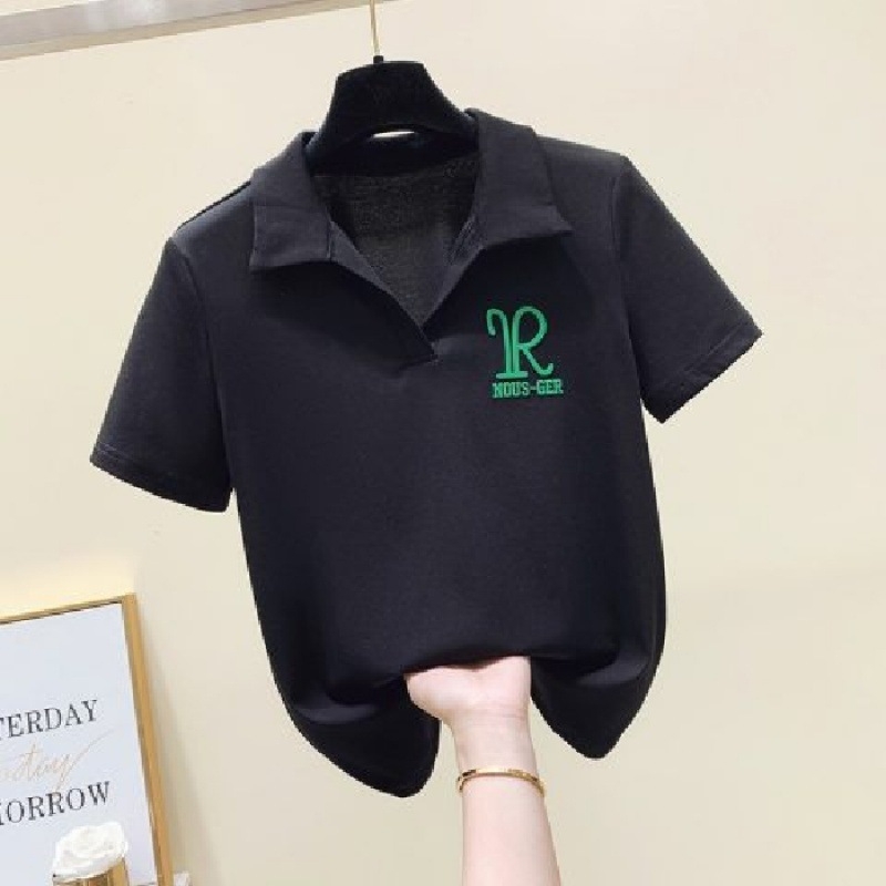Ženski T-shirt s kratkim rukavima i Polo ovratnikom u Klein Blue, ljetni model, uskog kroja