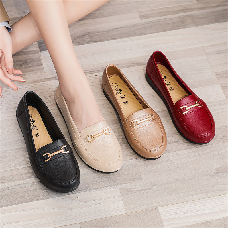 Ženske vodootporne PVC loaferice crne boje, britanskog stila, formalne poslovne cipele