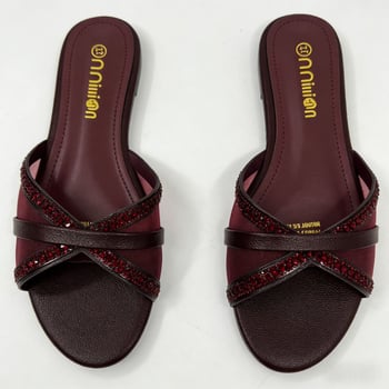 Női afrikai stílusú lapos slip-on szandál