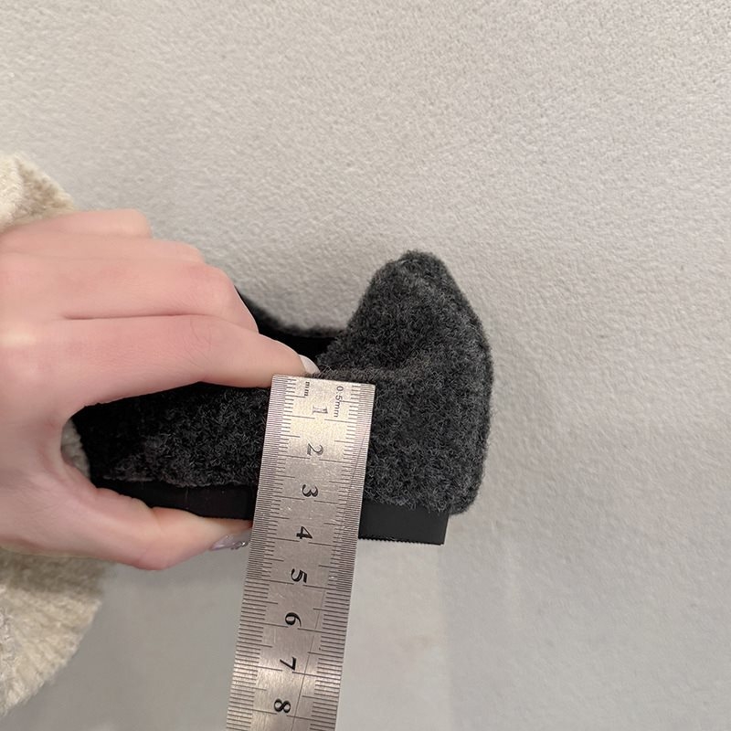 Ženske kožne loaferice s 4 cm skrivenim podizanjem, britski stil, kvadratni vrh, rezbareni dizajn, za jesen-zimu