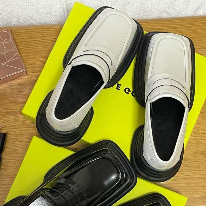 Ženske kožne loaferice s četvrtastim vrhom, platforma s debelom potplatom, ljeto 2025, srednji visoki potpetica, slip-on, japanski i britanski stil