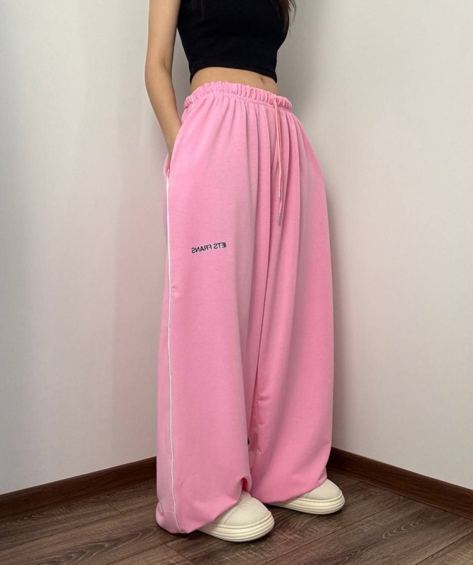Ženske hlače u američkom stilu, široke i opuštene, visokim strukom, vezivanje špage, pokrivaju bokove, svakodnevni streetwear, do poda