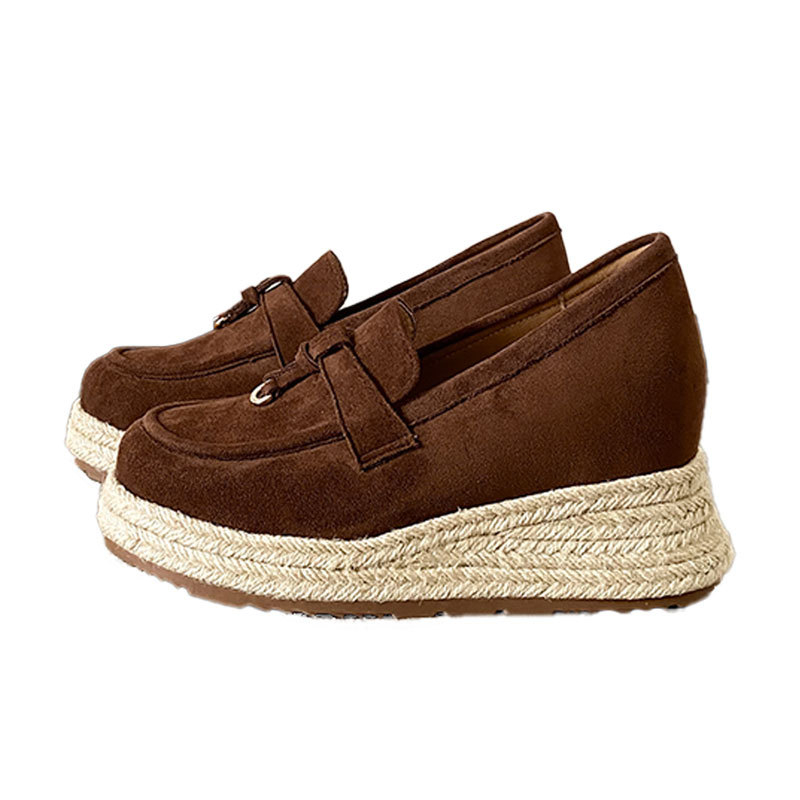 Brit stílusú tassel szalmafonat loafer, vastag talpú magasságot növelő, velúr, kerek orr, nőknek, tavasz–ősz 2025