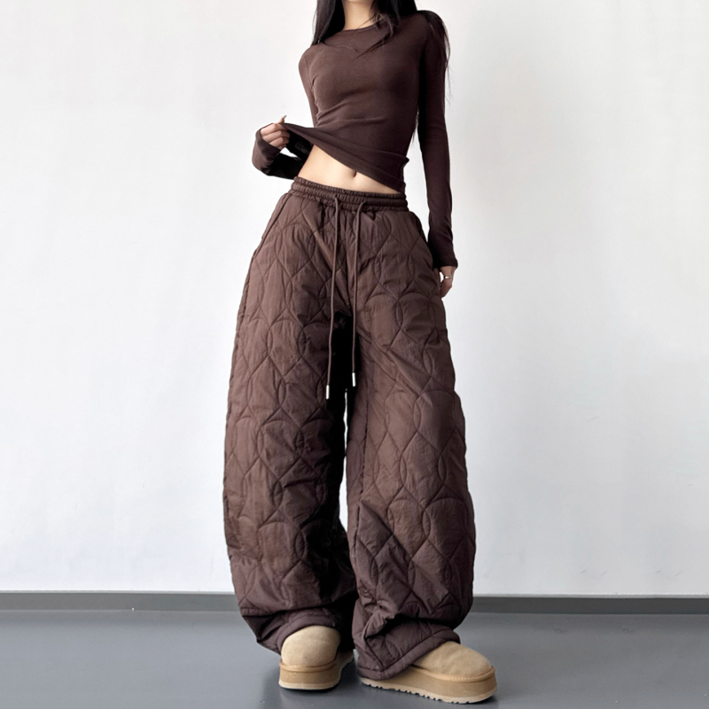 Ženske zimske traper hlače ravnog kroja, udoban gradski stil, denim, 2025