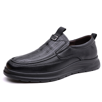 Férfi slip-on cipő valódi bőrből, 2025 őszi, vastag talp, kopásálló, casual/üzleti stílus brit hatású