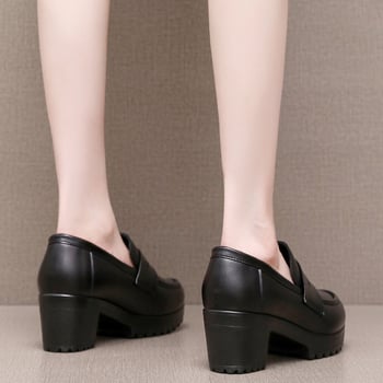 Γυναικείοι ματ λοφέρς, μαύρα, slip-on, με πλατφόρμα 6–8 cm, στυλ βρετανικό, στρογγυλή μύτη