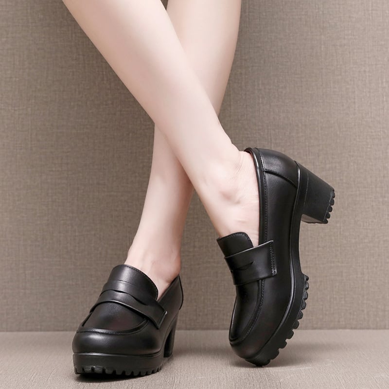 Γυναικείοι ματ λοφέρς, μαύρα, slip-on, με πλατφόρμα 6–8 cm, στυλ βρετανικό, στρογγυλή μύτη