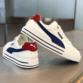 Bijele ljetne tenisice 2025, prozračan mrežasti gornji dio, mekana podloga, povećanje visine, skateboard stil muške casual tenisice