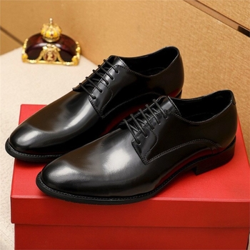 Pantofi eleganți de bărbați din piele lucioasă, cu vârf drept, stil britanic Oxford