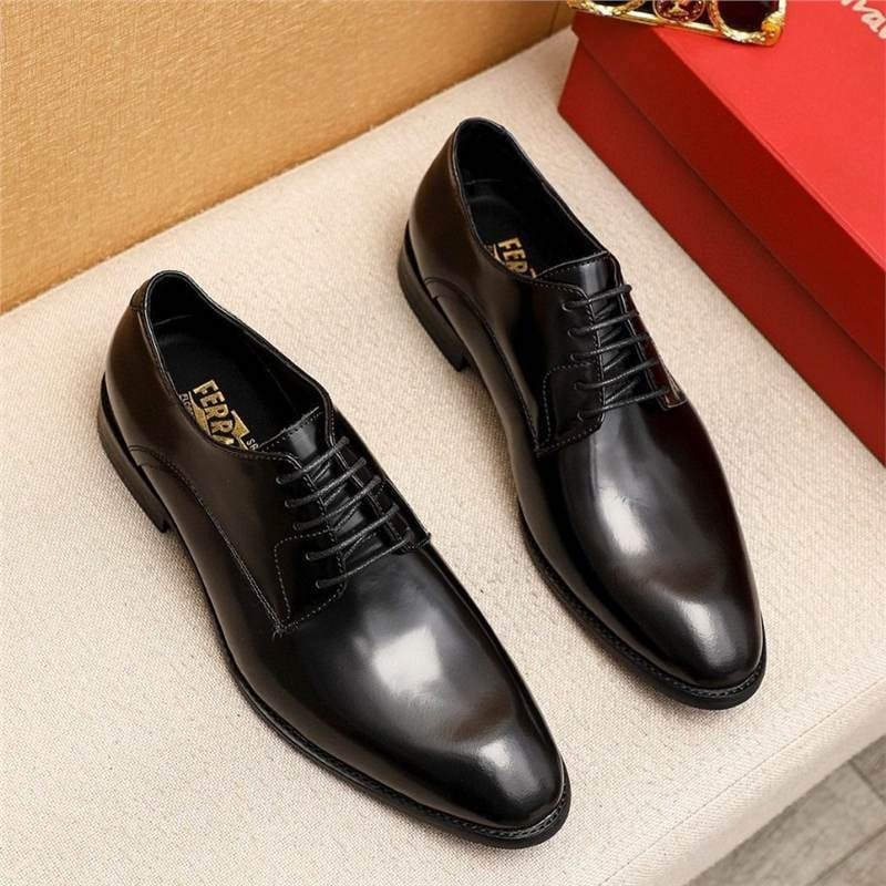 Pantofi eleganți de bărbați din piele lucioasă, cu vârf drept, stil britanic Oxford