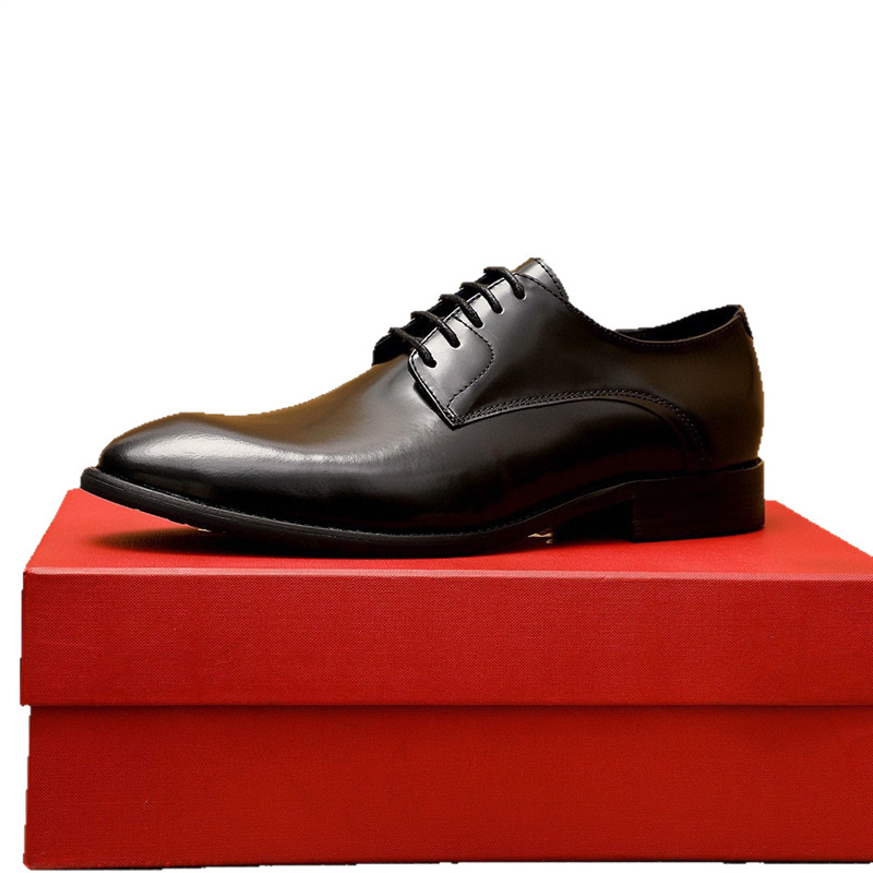 Pantofi eleganți de bărbați din piele lucioasă, cu vârf drept, stil britanic Oxford