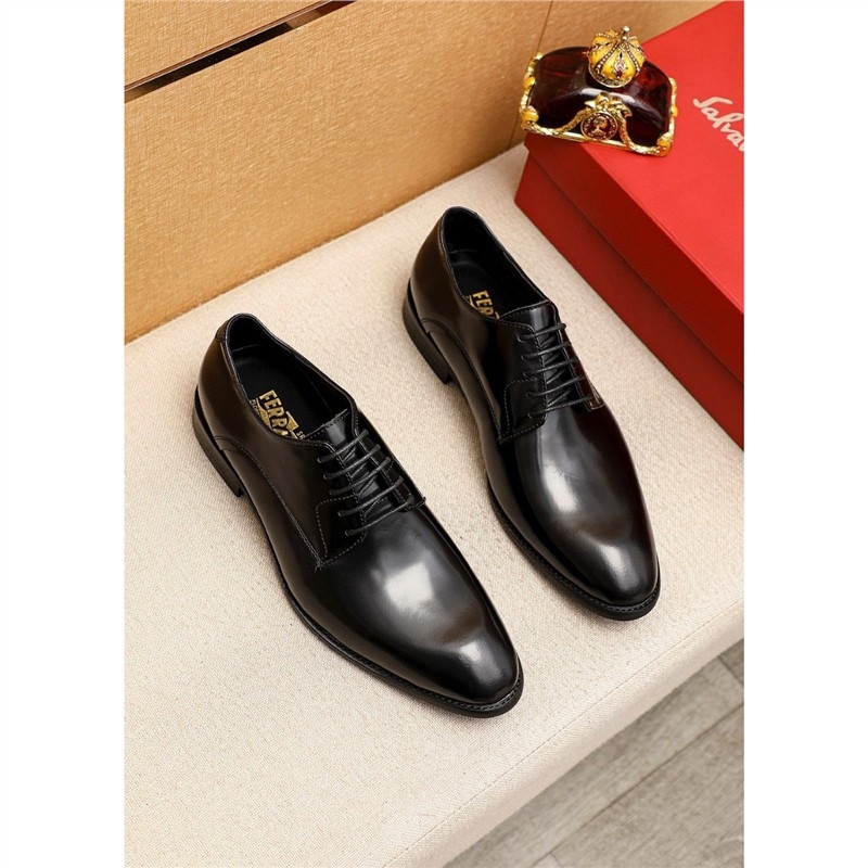 Pantofi eleganți de bărbați din piele lucioasă, cu vârf drept, stil britanic Oxford