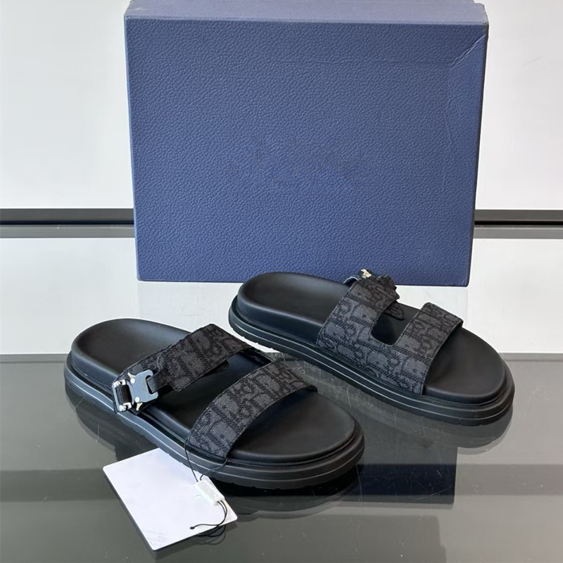 Férfi denim papucs jacquard mintával, D betűs mintával, vastag talp, övcsat, nyári kültéri viseléshez