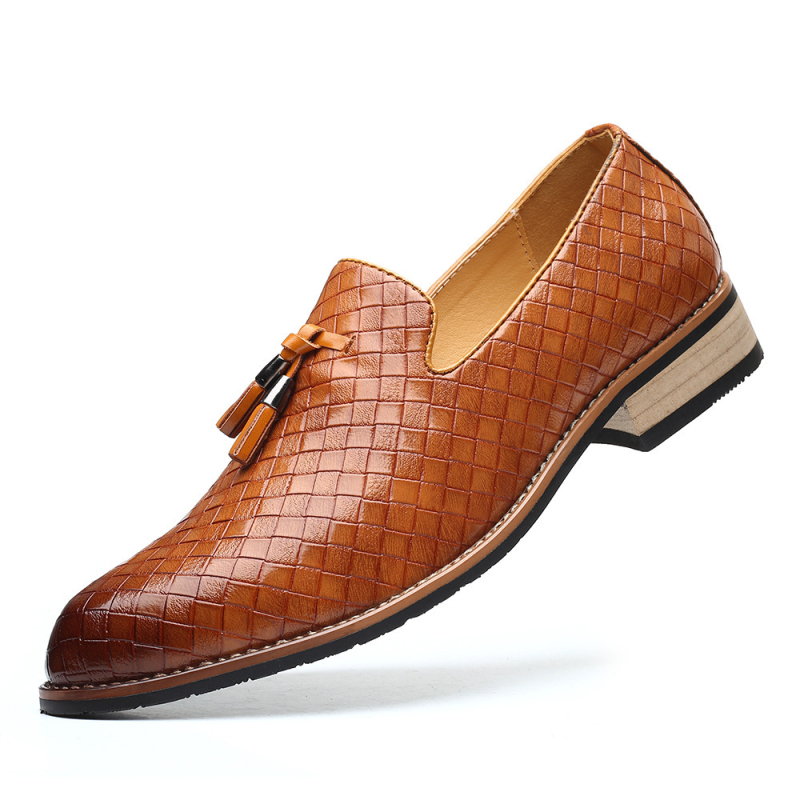 Új, kényelmes slip-on mokaszinok bojtokkal, férfi mindennapi cipő, XL méret