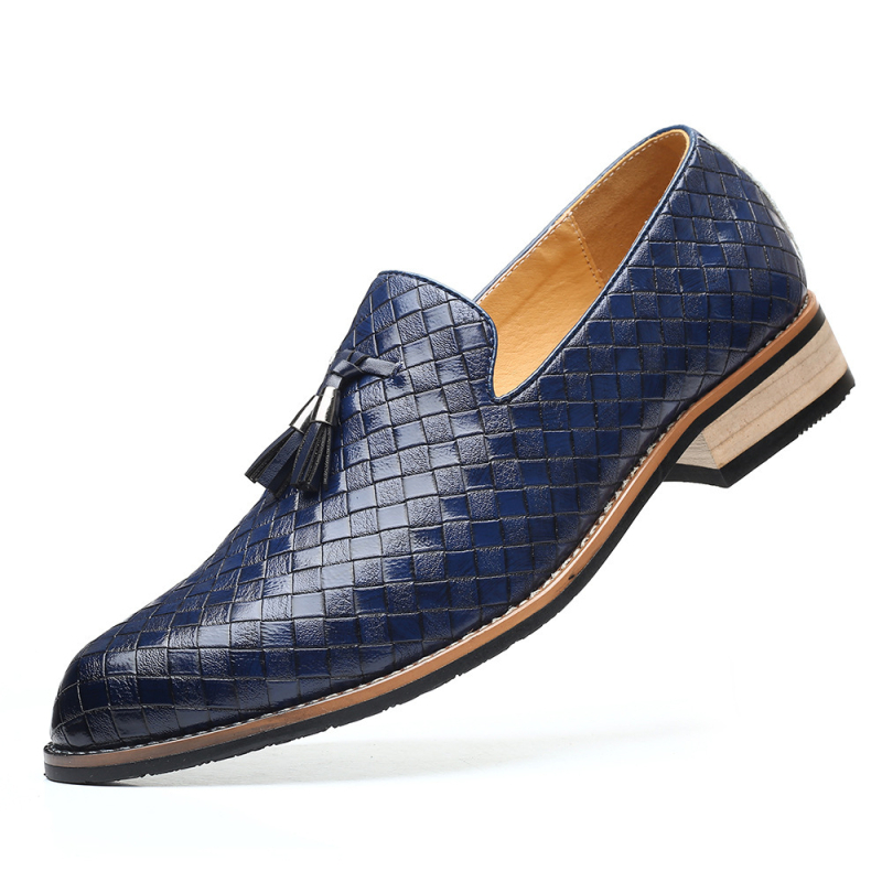 Új, kényelmes slip-on mokaszinok bojtokkal, férfi mindennapi cipő, XL méret