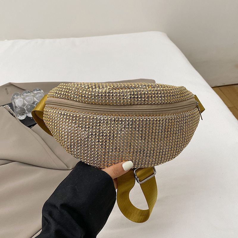 Ženska torbica u struku s lancem i sjajnim kristalima, mala crossbody torbica, elegantna i svestrana, ljeto 2025