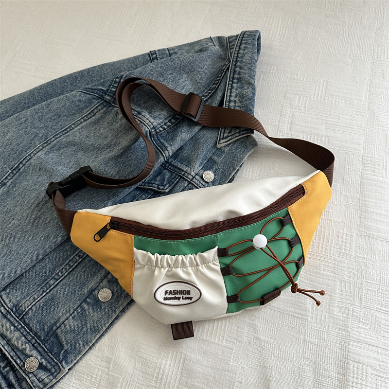 Torba za prsa u kontrastnim bojama, unisex, Harajuku nadahnuta retro crossbody dizajn