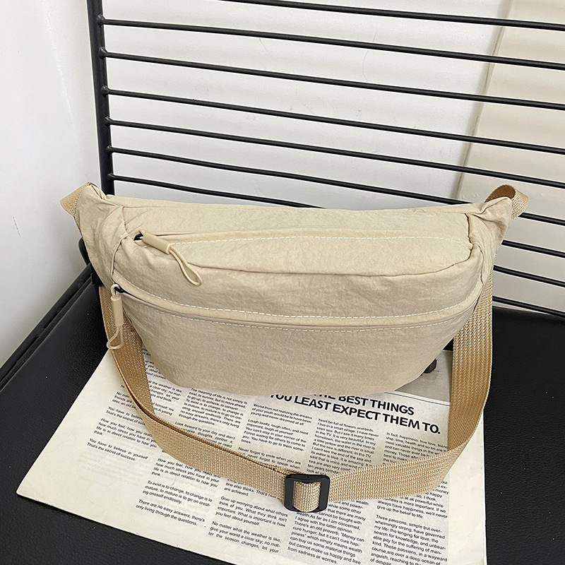 Casual trendi crossbody torba, jednostavna i svestrana, za nošenje preko prsa ili oko struka, najlon, unisex